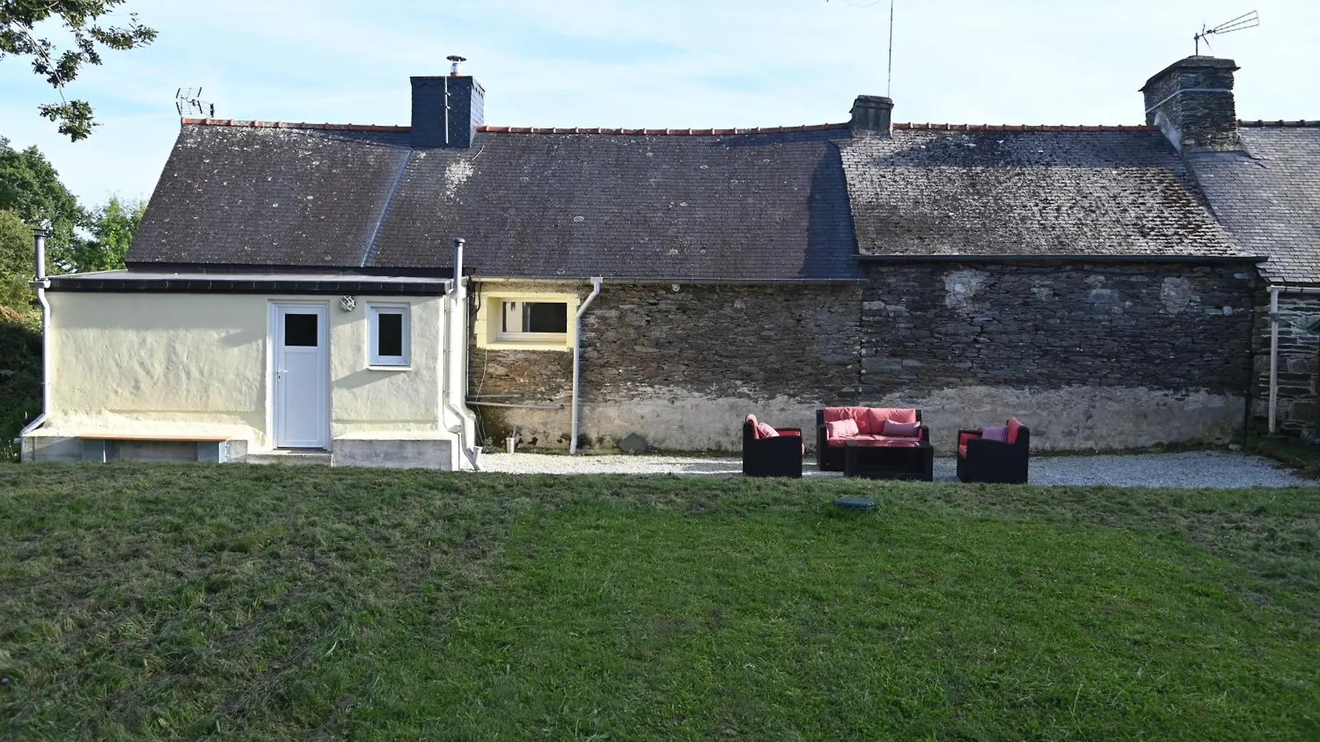Keriven Cottage Caurel  Hébergement de vacances Caurel (Cotes-d'Armor)